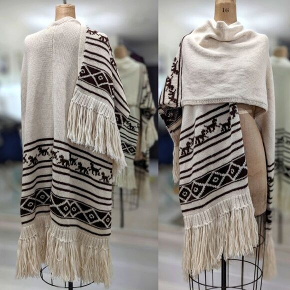 Alpaca Fringed Shawl - Picture 6 of 8
